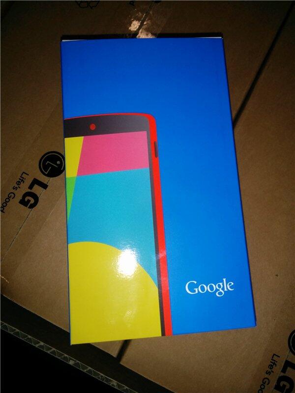 LG-Google-Nexus-5-in-red (4)